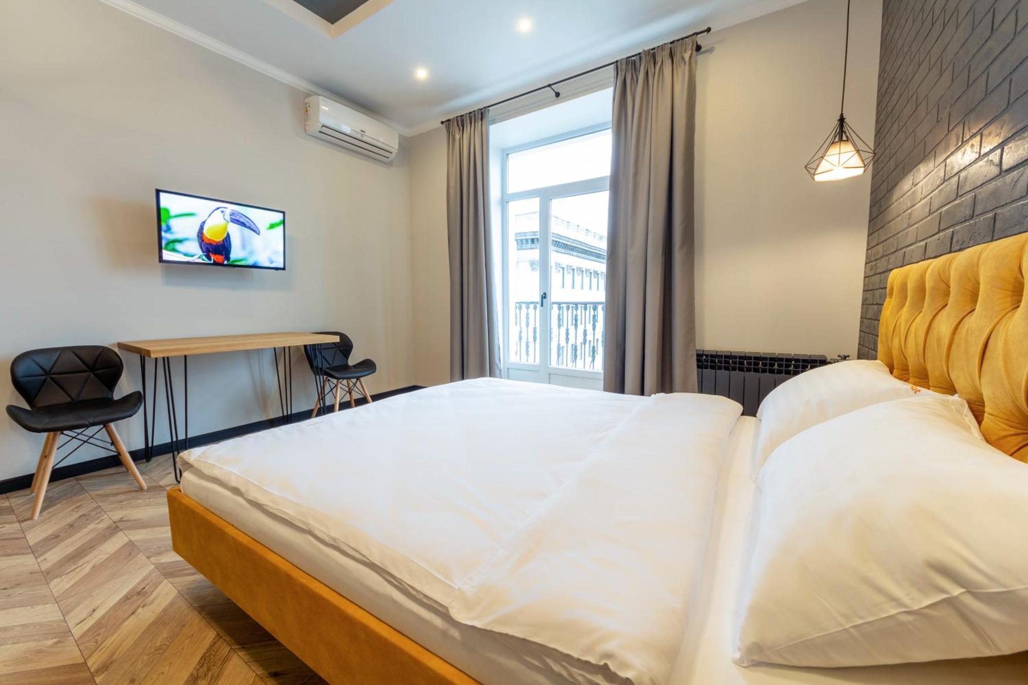 Self Check-In Apartments Kyiv Exterior photo